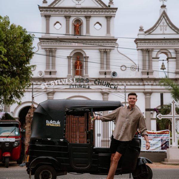 TUKTUK9