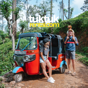 Travelling to Sri Lanka with your kids and renting a tuktuk!