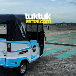 Why You Shouldn’t Be Scared To Rent & Drive a Tuk Tuk Around Sri Lanka (10)